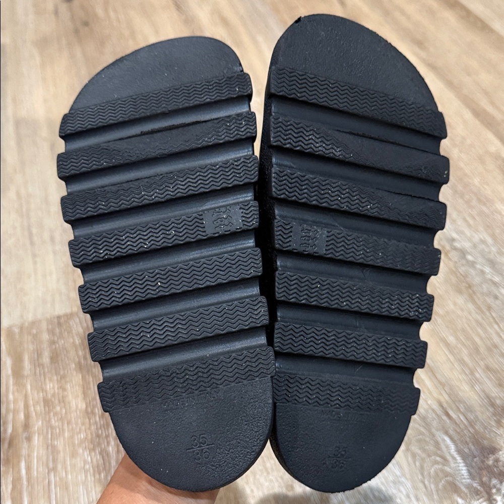 Free Poepple Movement Women’s Black Robber Slip On Sandals Size 35/36 - Picture 7 of 8